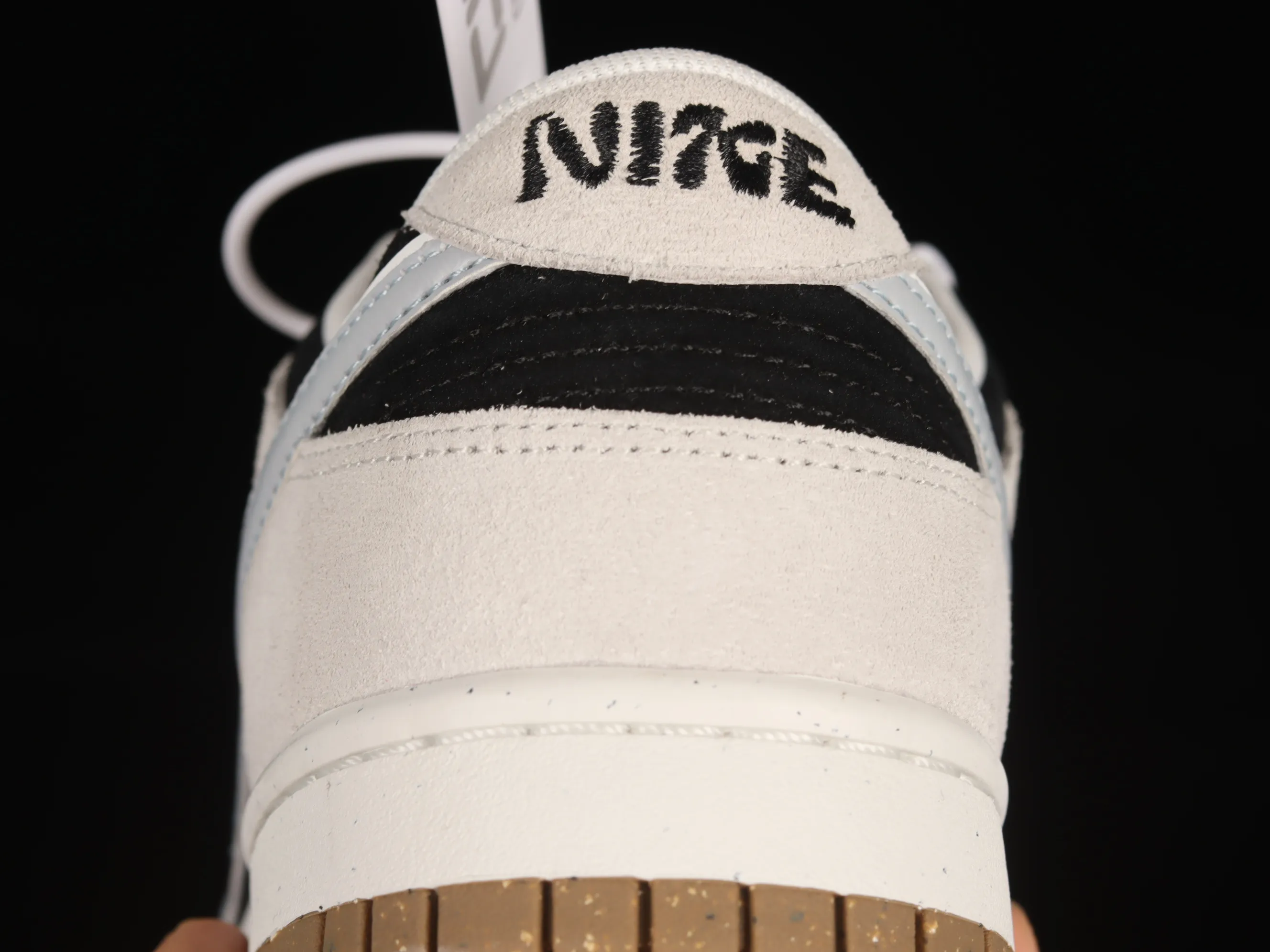All categories Nk SB Dunk series Nk SB Dunk Low low-top sneakers Nk SB Dunk Low "85" gray and white double hook SB low-top sports and leisure sneakers DD9457-102